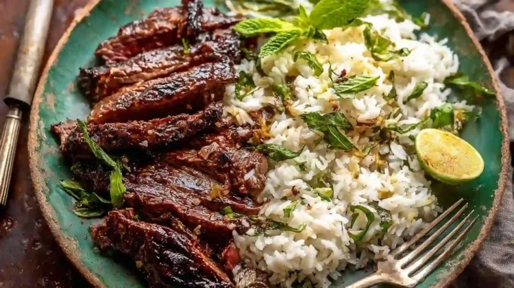 Herby Lemon Garlic Steak Rice Bowl – Easy 30 Minute Meal